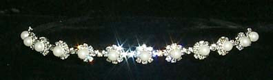 #8927 Pearl and rhinestone rosette headband